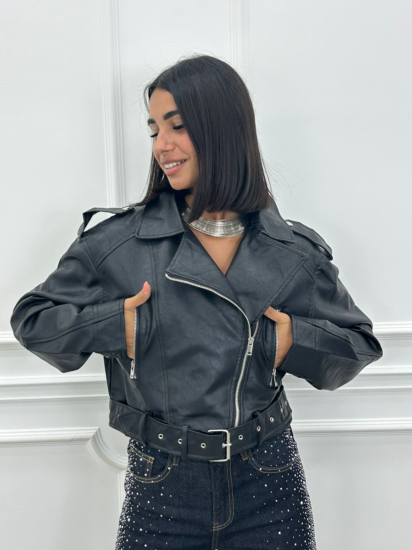 Cazadora de Ecopiel con Cremallera, Bolsillos y Cinturón