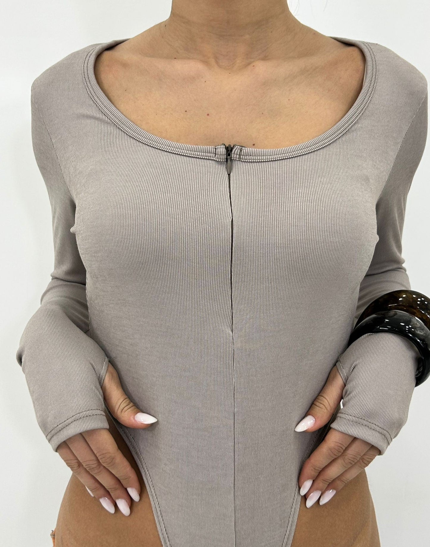 BODY ZIP FRONT NEW P/E26