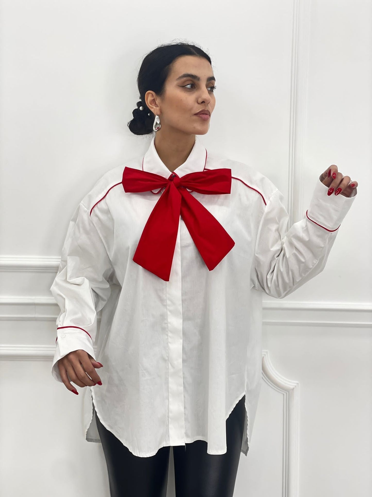 Camisa con Lazo en Contraste | Colección Otoño