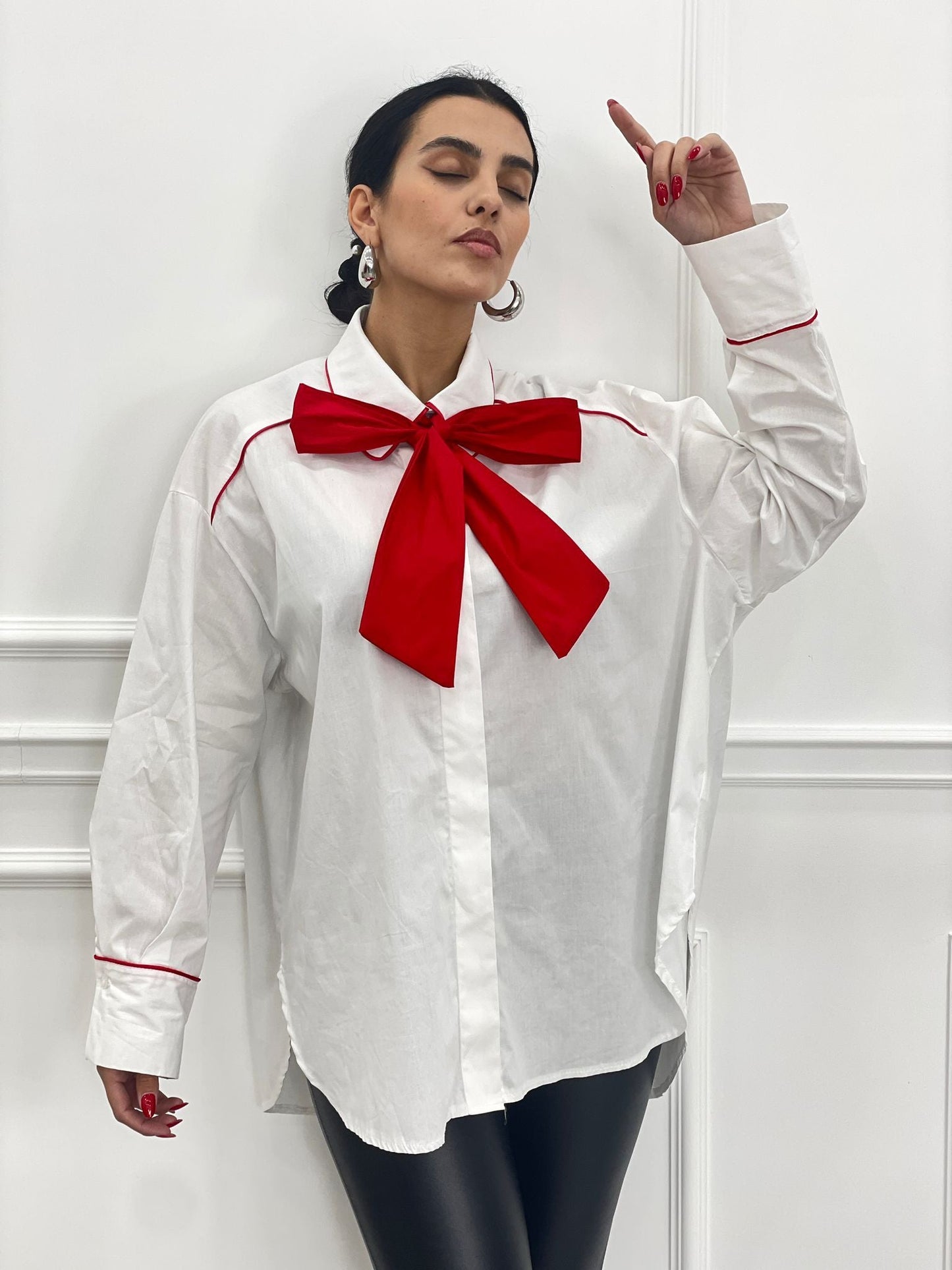 Camisa con Lazo en Contraste | Colección Otoño