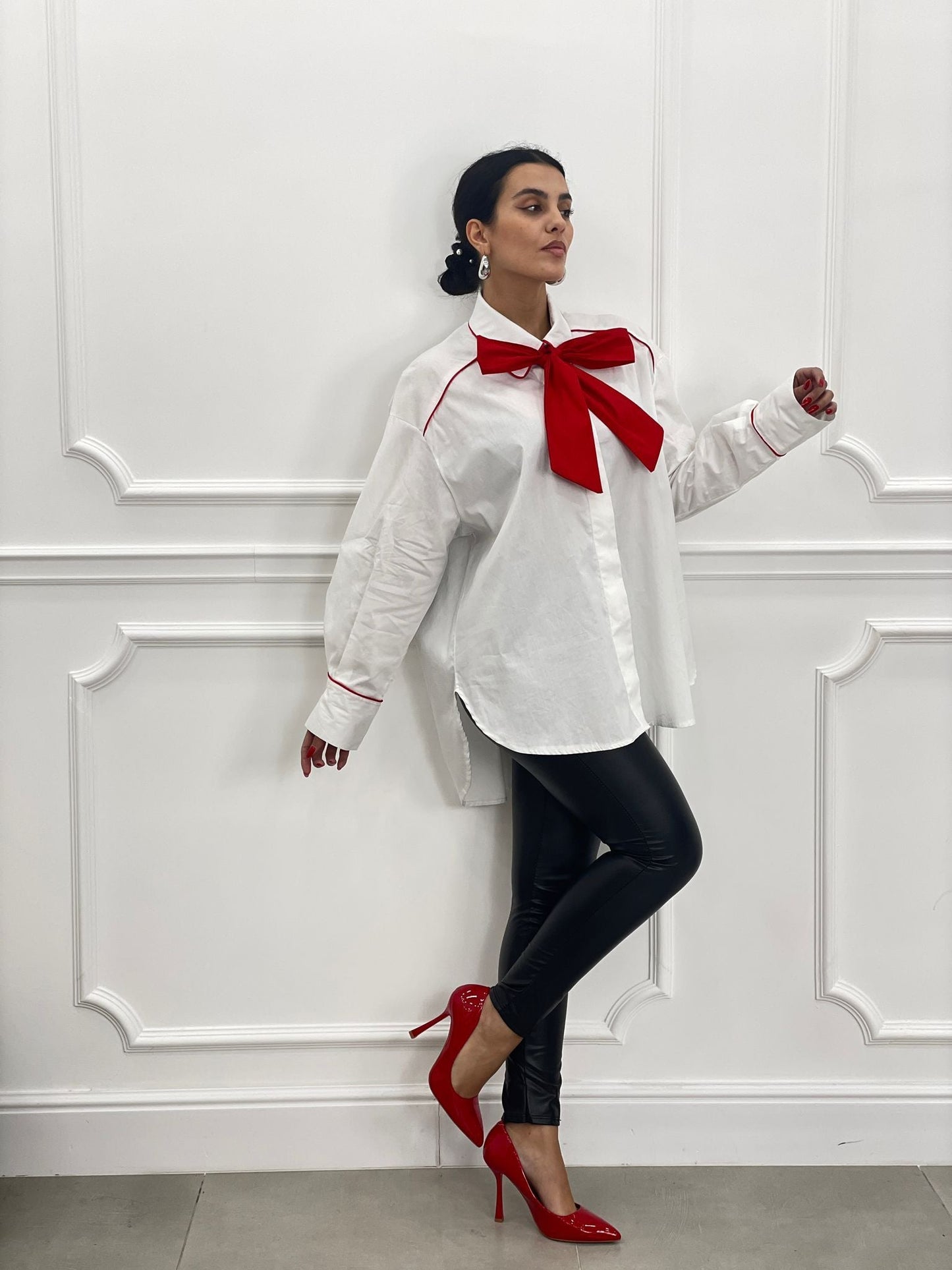 Camisa con Lazo en Contraste | Colección Otoño