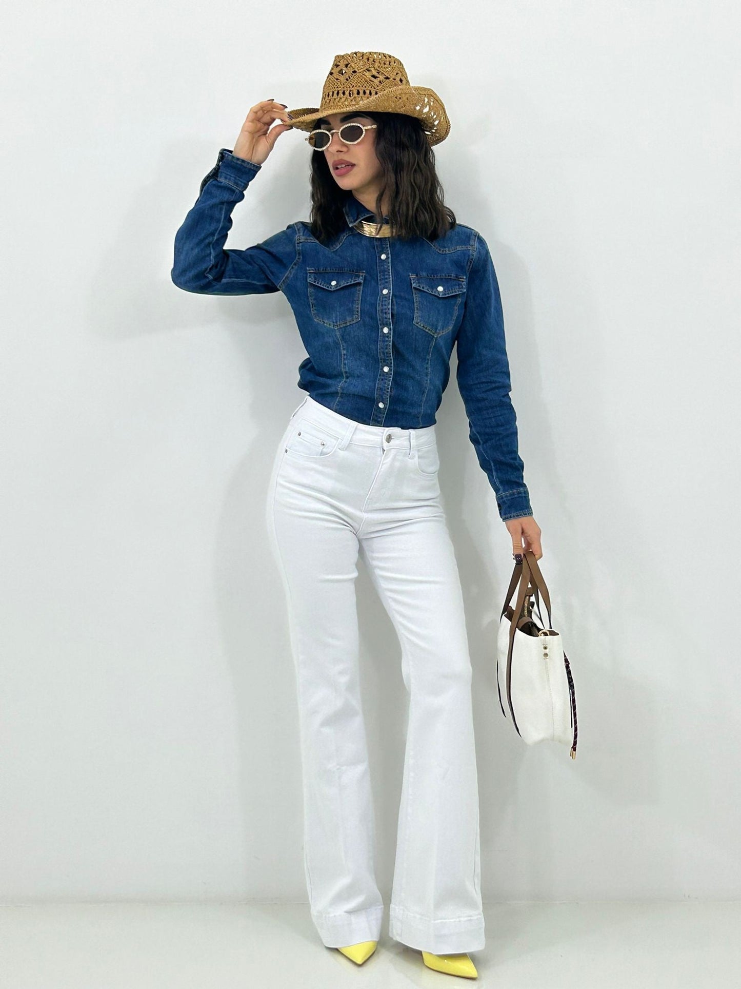 JEANS WHITHE FLARE NEW P/E26