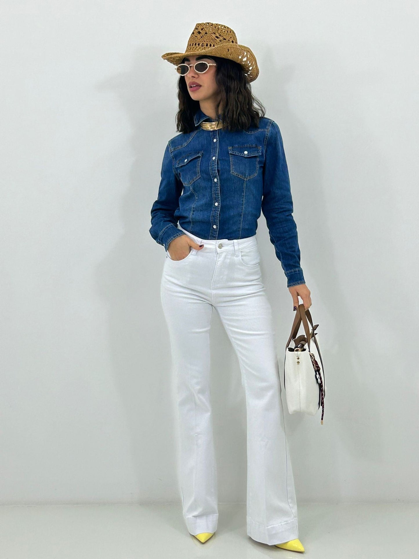 JEANS WHITHE FLARE NEW P/E26