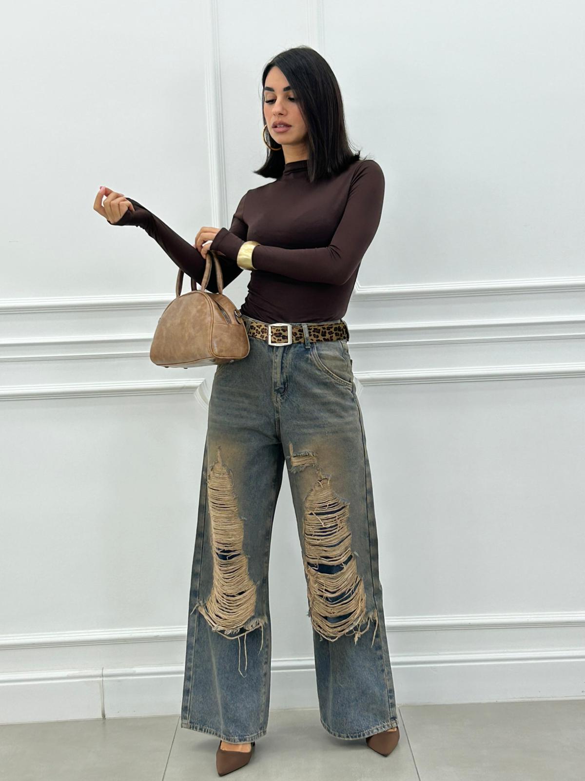 Vaqueros Retro Fit Vintage con Rotos y Cinturón