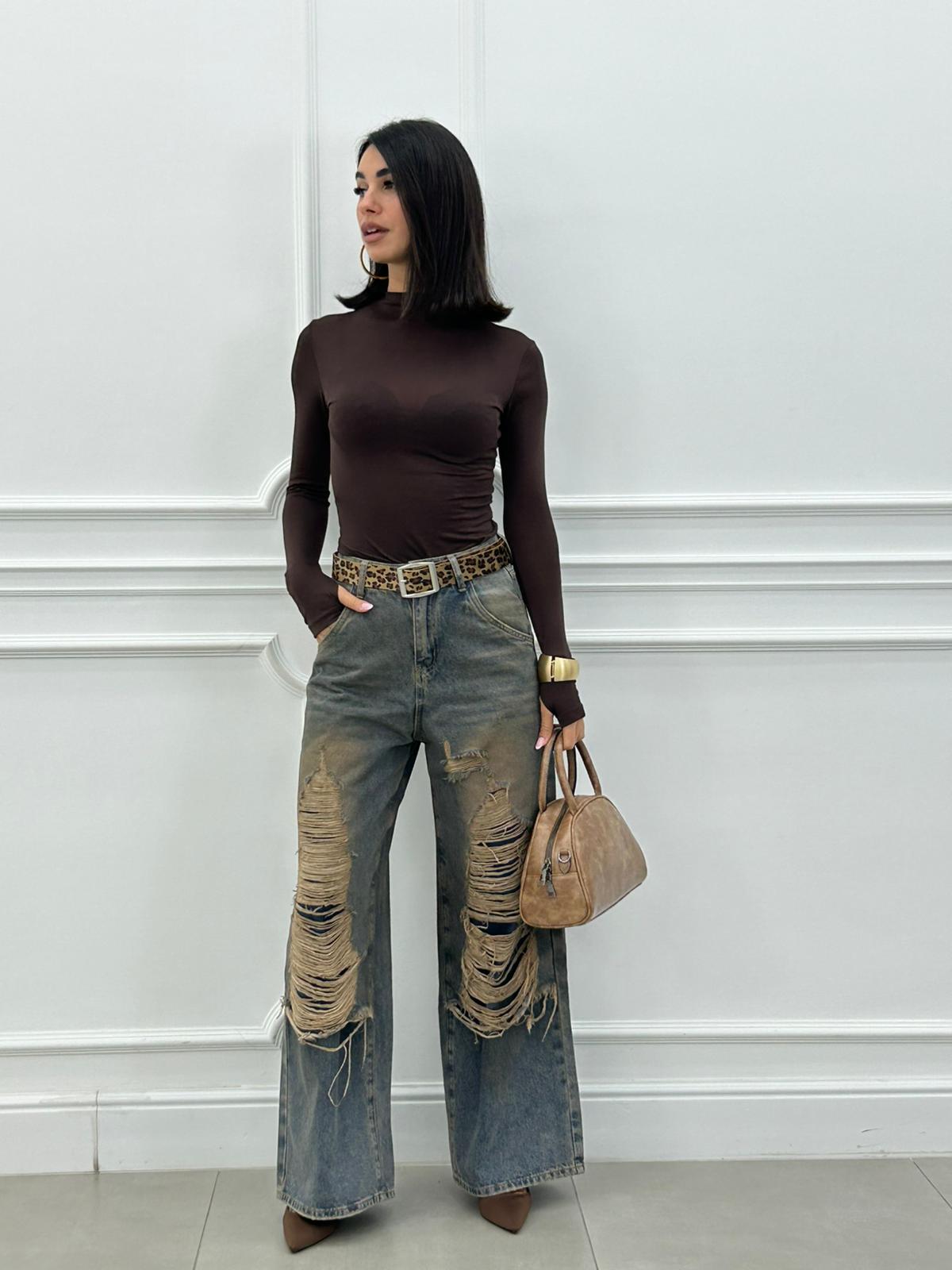 Vaqueros Retro Fit Vintage con Rotos y Cinturón
