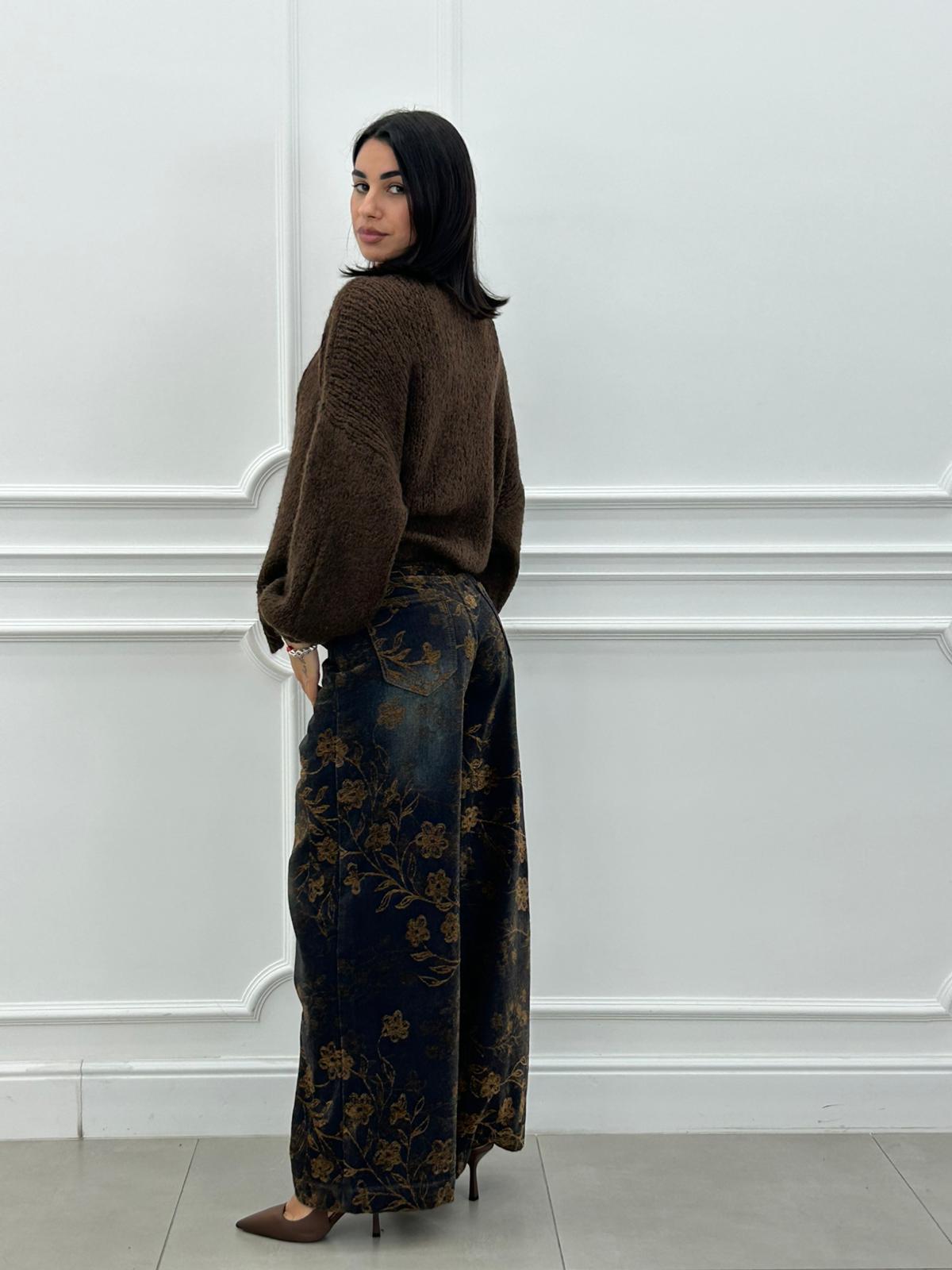 Vaqueros con Bordado Floral