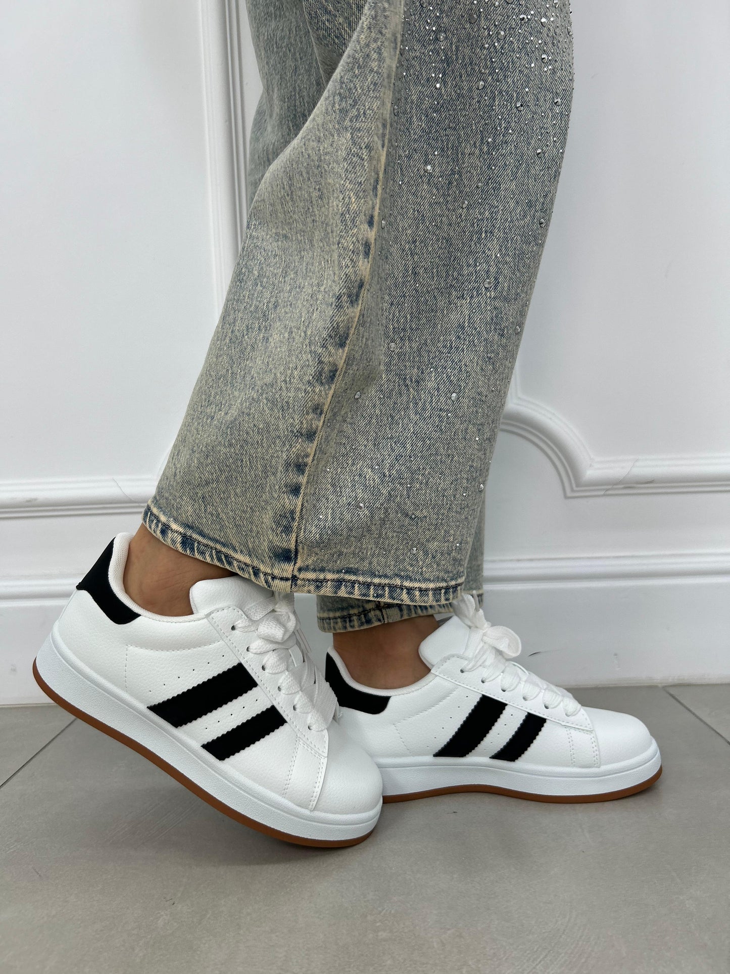 SNEAKERS TRIPLE STRIPE NEW P/E26