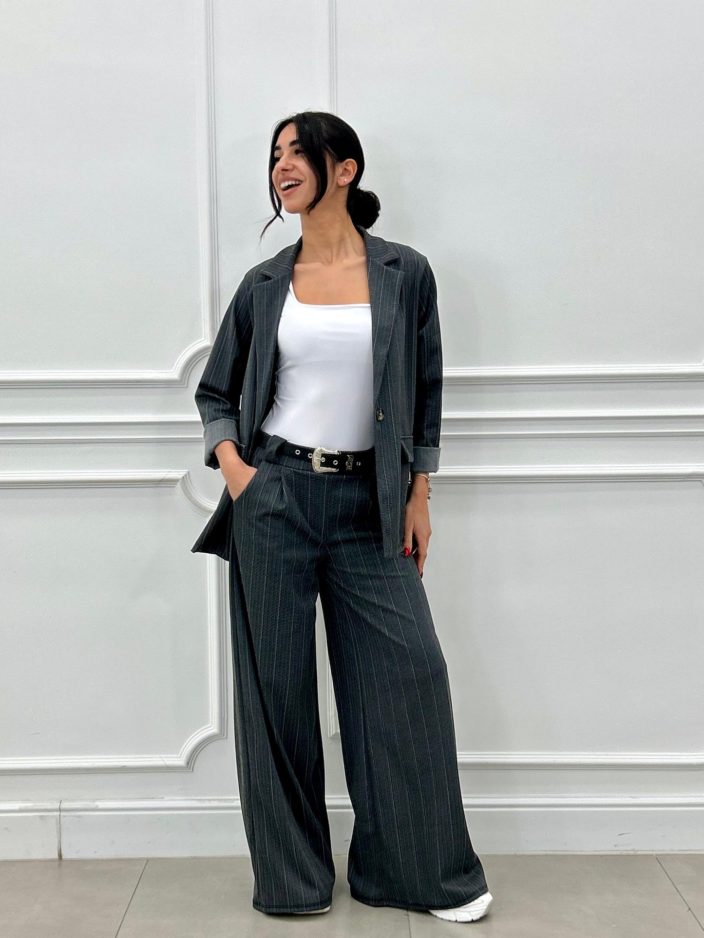 Conjunto a Rayas Diplomáticas Efecto Denim | Chaqueta y Pantalón Palazzo