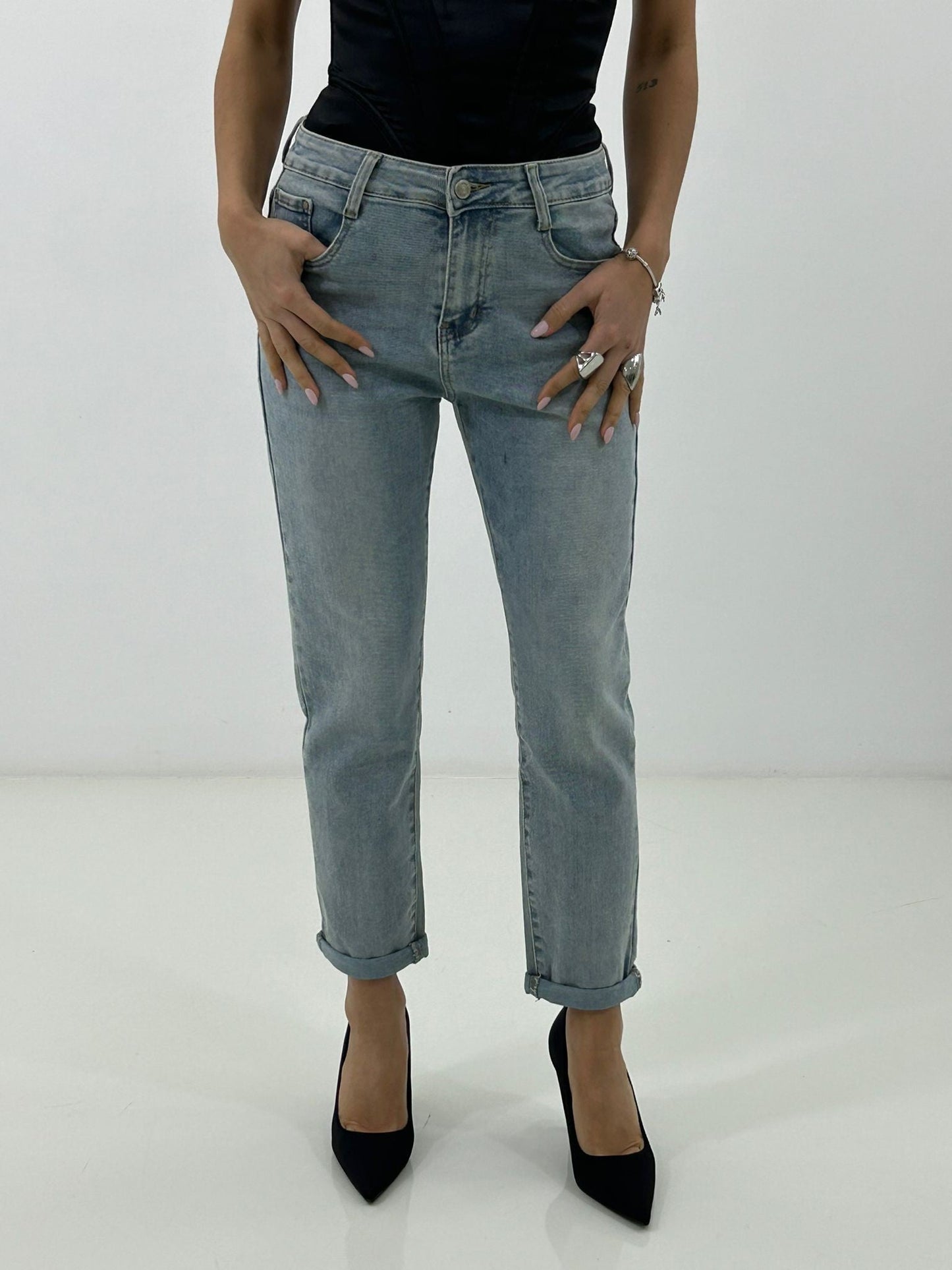 JEANS MOM FIT NEW P/E26