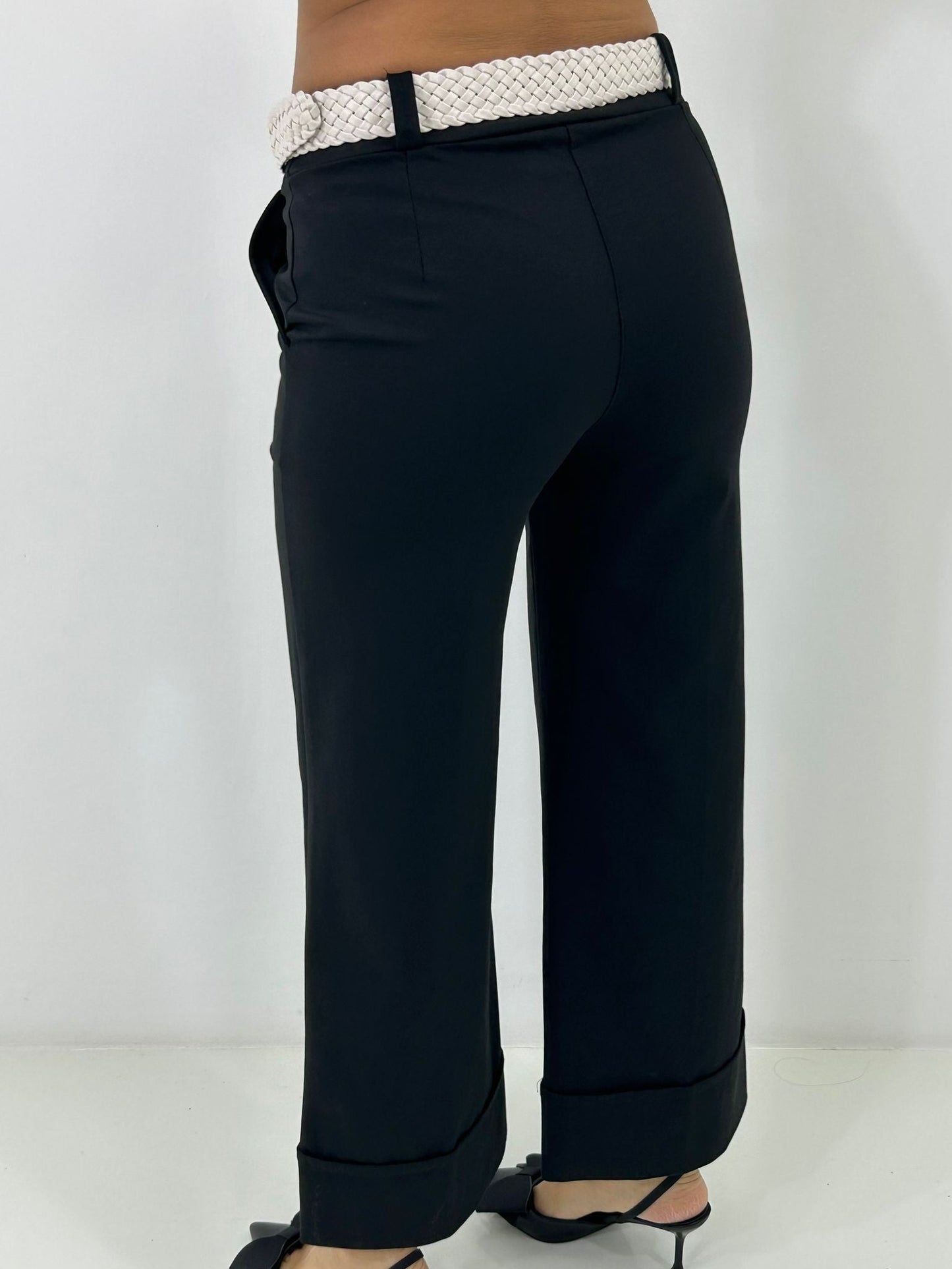 Pantalón Trendy con Vuelta, Cinturón y Bolsillos