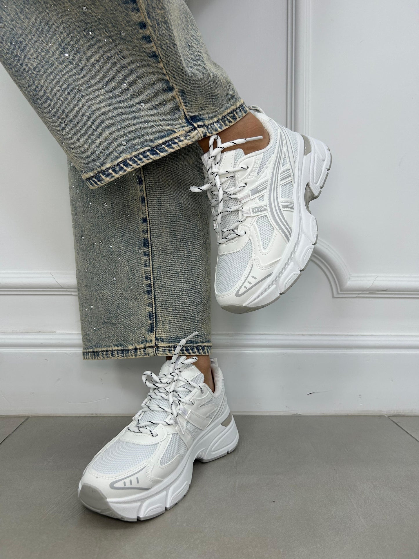 SNEAKERS CLEAN LINE NEW P/E26