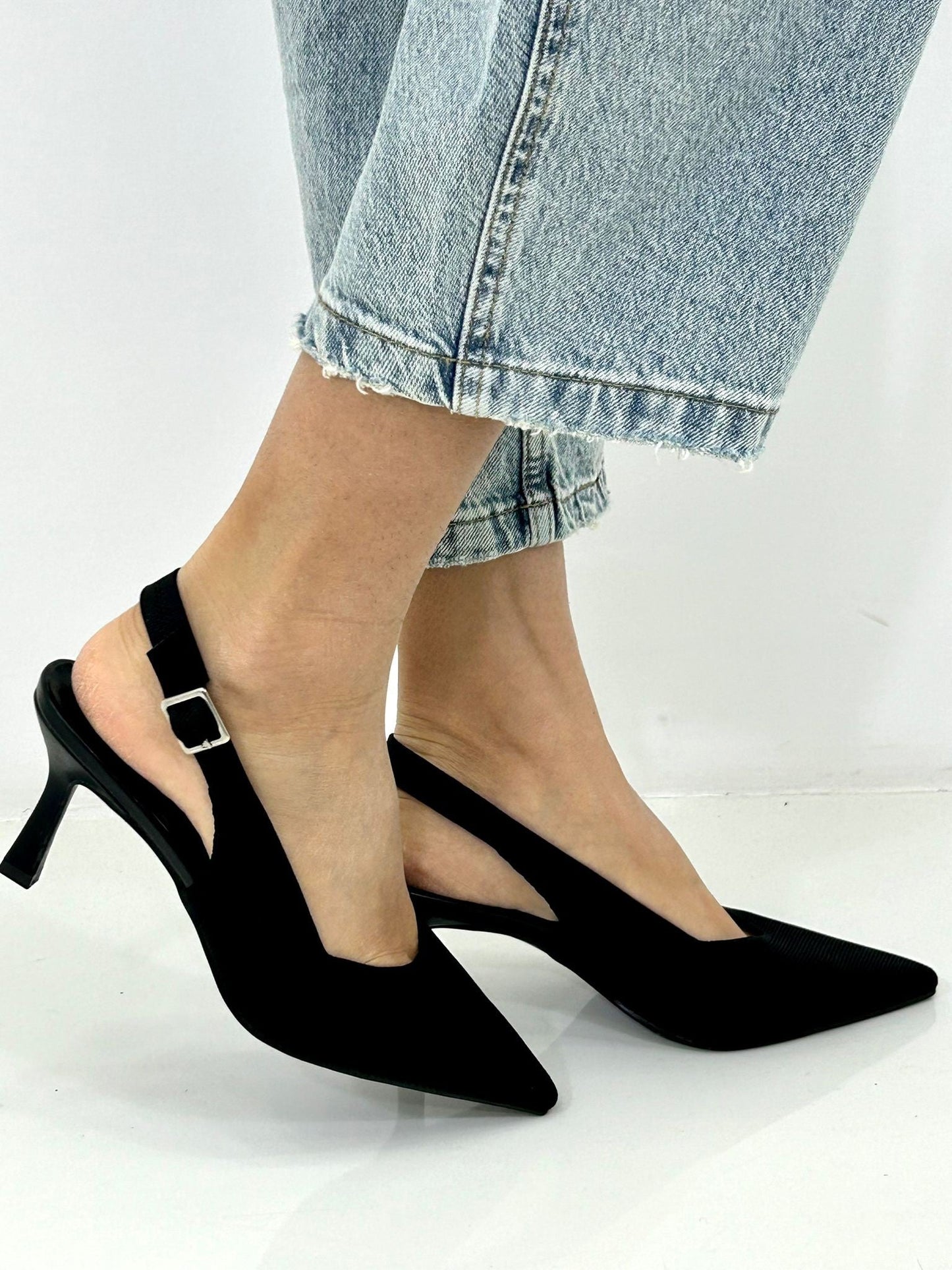 DECOLLETE BON TON NEW P/E26